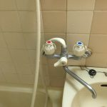 シャワー付き水栓交換　ＵＢ